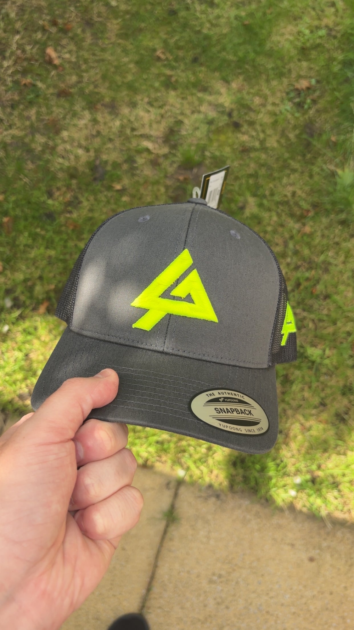 Liberty ascend Black & neon cap